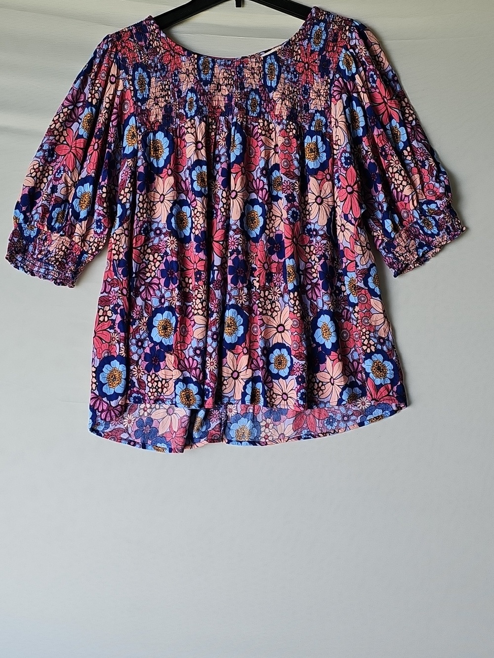 Terra & Sky Floral Smocked Top - Size 2X (20W-22W) - Picture 7 of 14